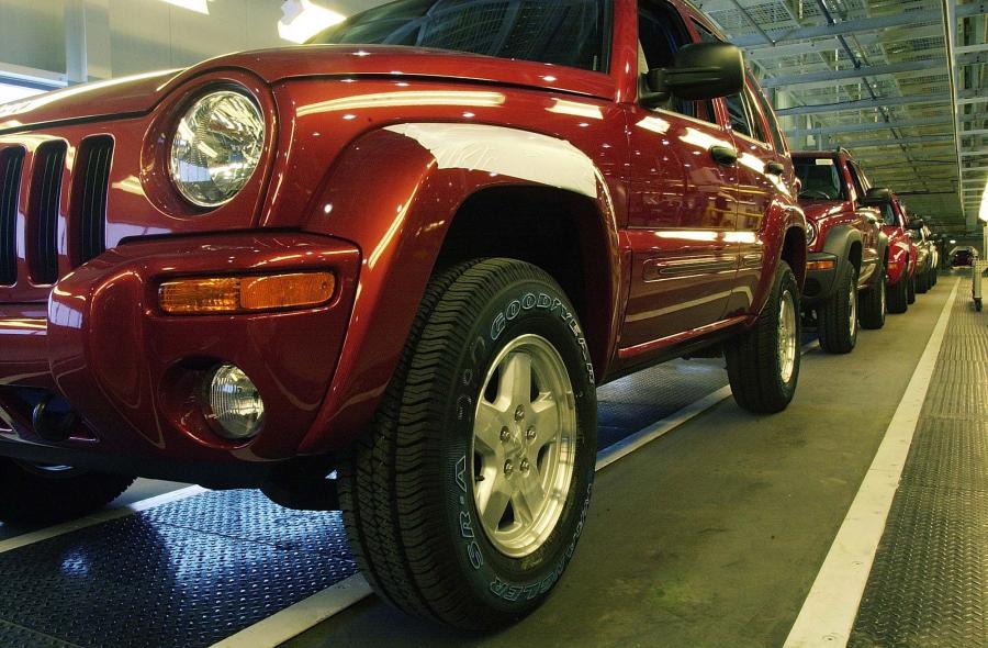  Jeep Liberty 2002 года  (фото 25 из 72)